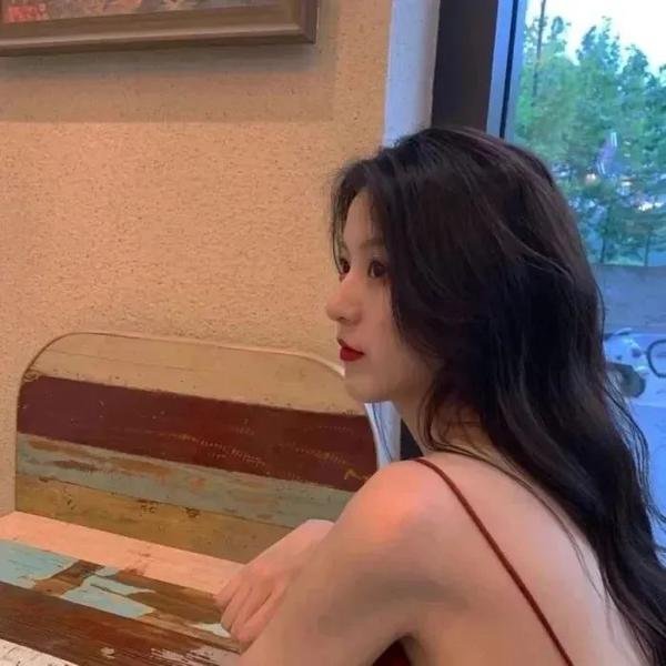 边城破晓 海报