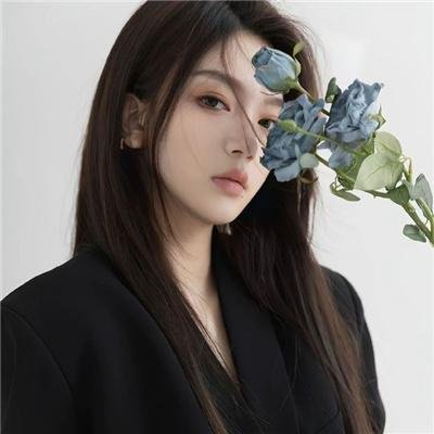 弯曲幸运草 海报